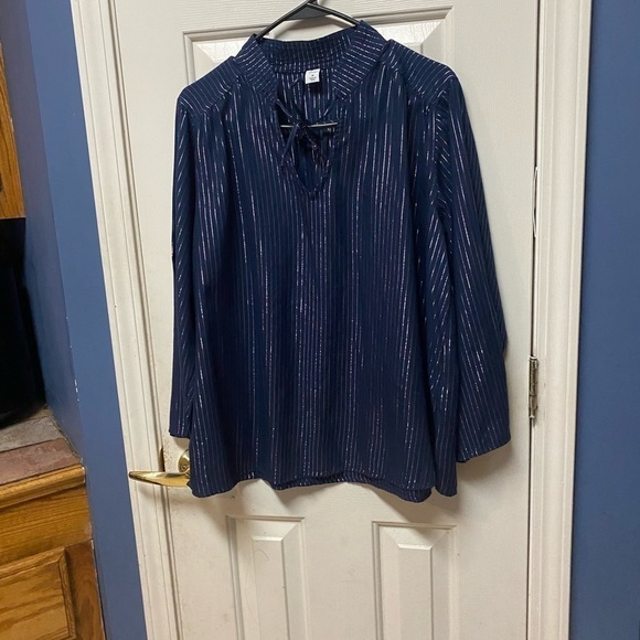 Women Medium Old Navy Long Sleeve Top Blue with Shiny Silver Stripes V-neck - Picture 2 of 10